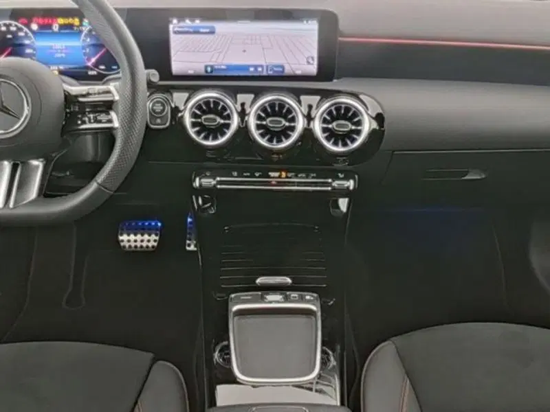 Mercedes-Benz Classe A usata a Milano (6)