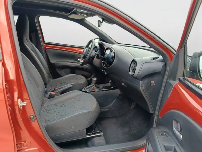 Toyota Aygo X usata a Teramo (11)