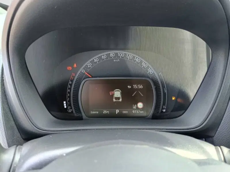 Toyota Aygo X usata a Teramo (12)