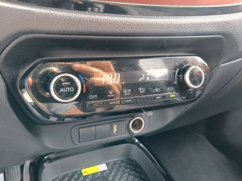 Toyota Aygo X usata a Teramo (15)