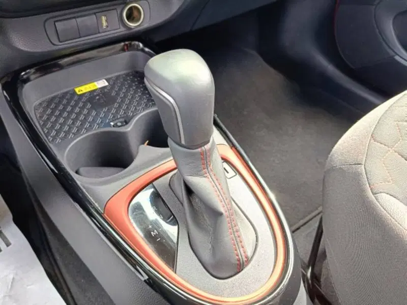 Toyota Aygo X usata a Teramo (16)