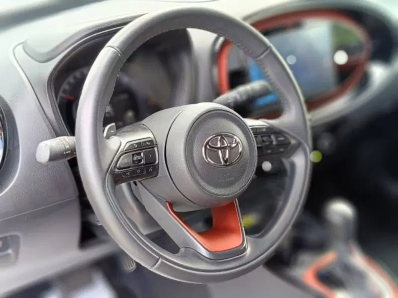 Toyota Aygo X usata a Teramo (17)