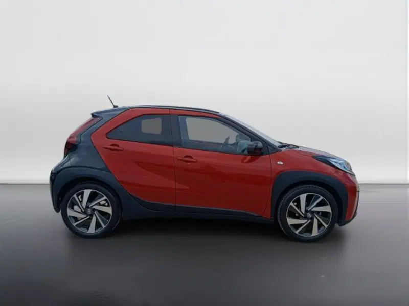 Toyota Aygo X usata a Teramo (6)