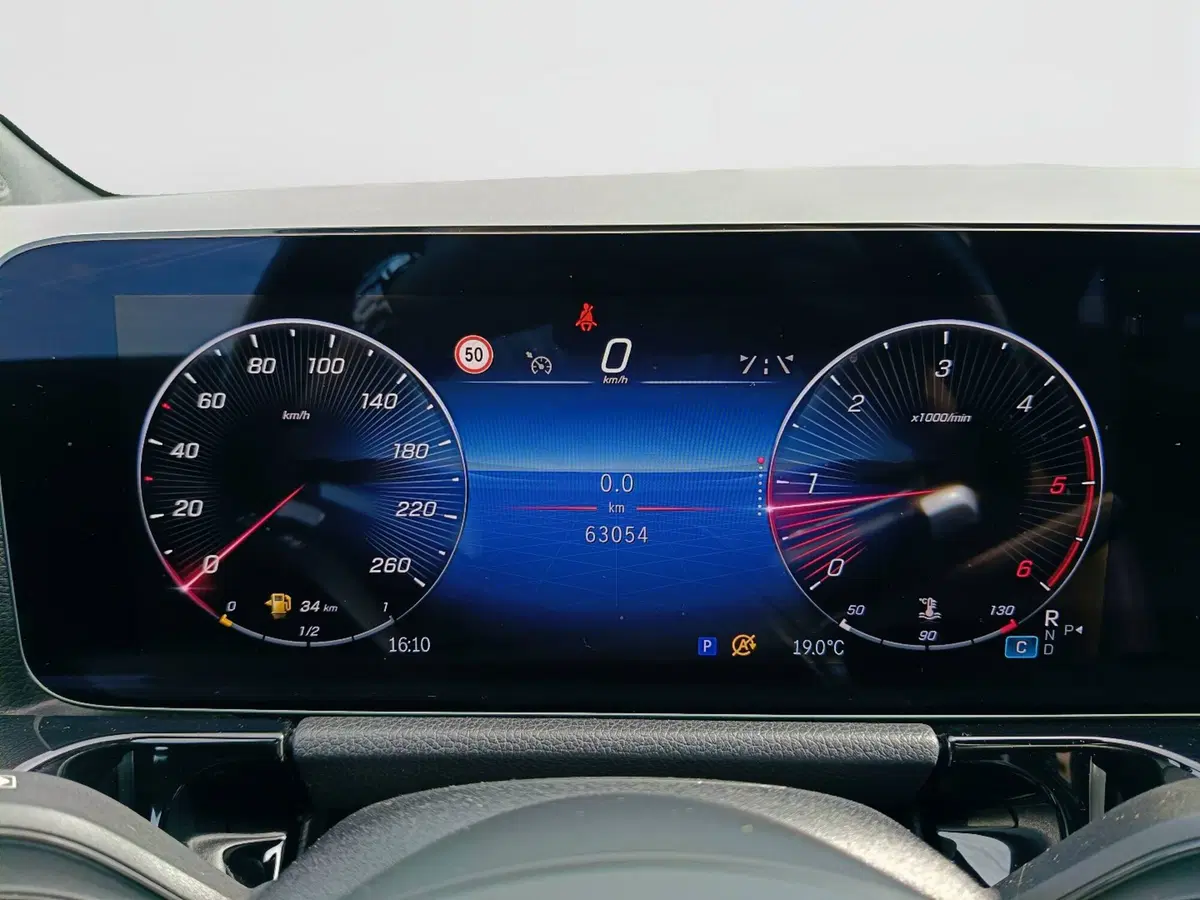 Mercedes-Benz GLA SUV usata a Ascoli Piceno (11)