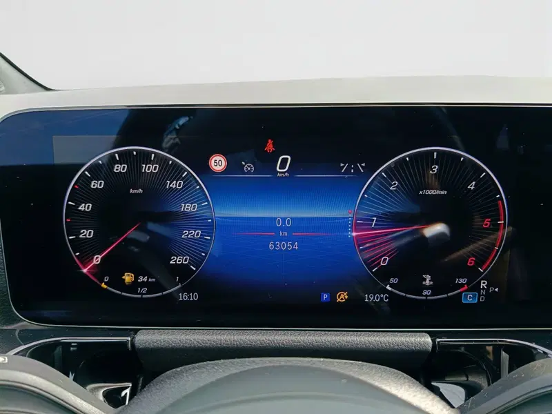 Mercedes-Benz GLA SUV usata a Ascoli Piceno (11)