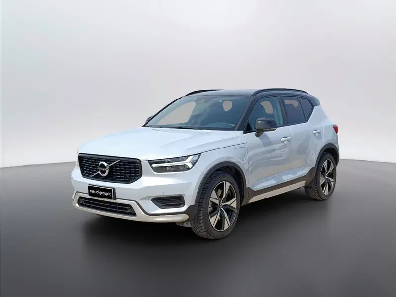 VOLVO Veicoli Commerciali XC40 usata a Ascoli Piceno
