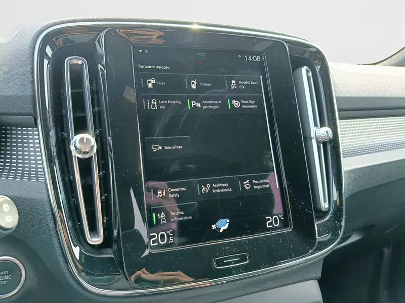 VOLVO Veicoli Commerciali XC40 usata a Ascoli Piceno (14)