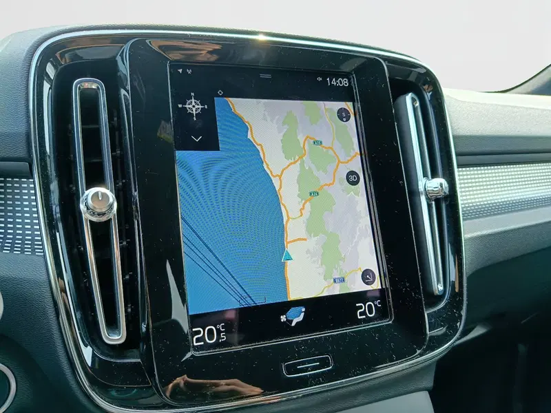 VOLVO Veicoli Commerciali XC40 usata a Ascoli Piceno (15)