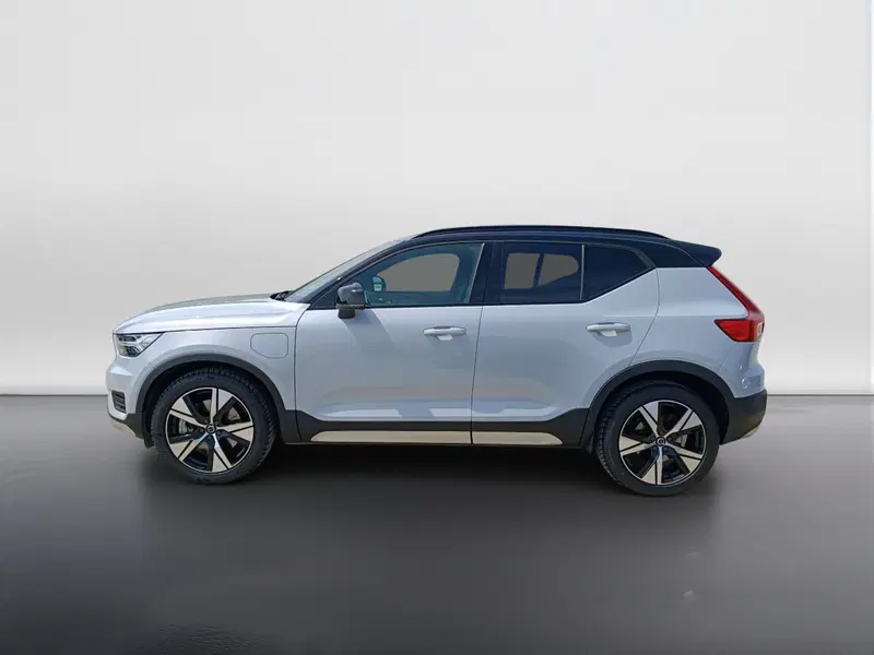 VOLVO Veicoli Commerciali XC40 usata a Ascoli Piceno (3)