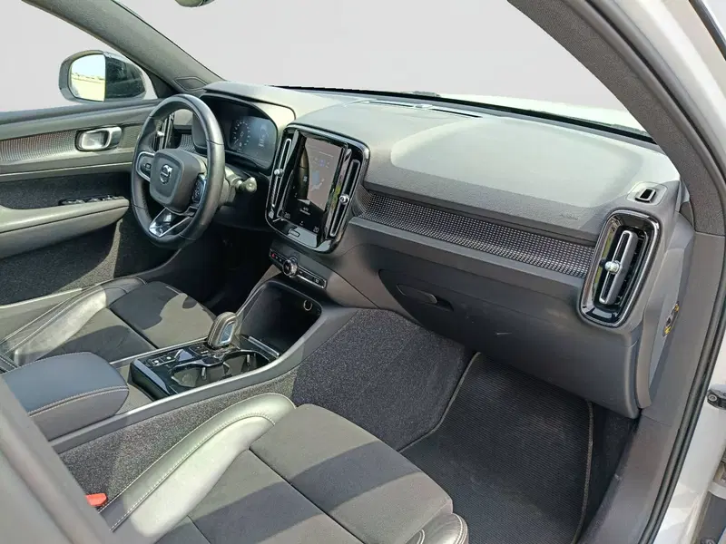VOLVO Veicoli Commerciali XC40 usata a Ascoli Piceno (9)