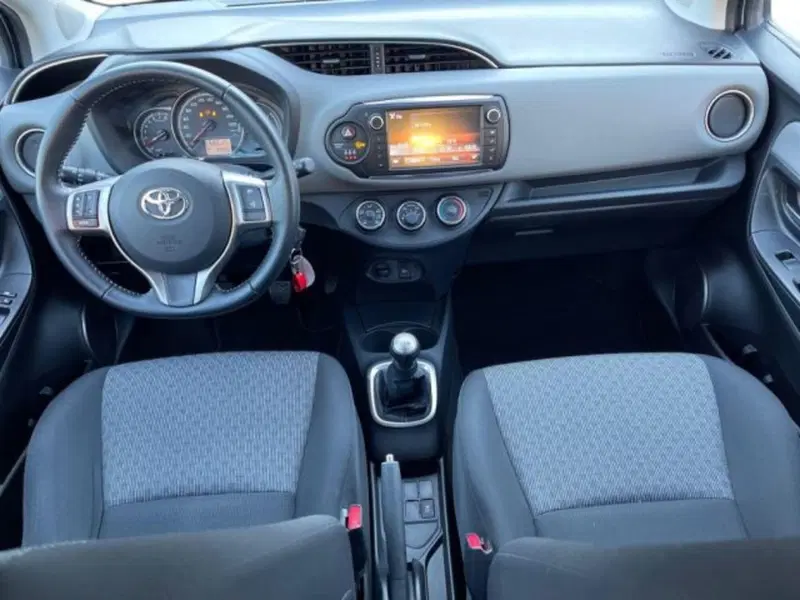 Toyota Yaris usata a Ancona (11)