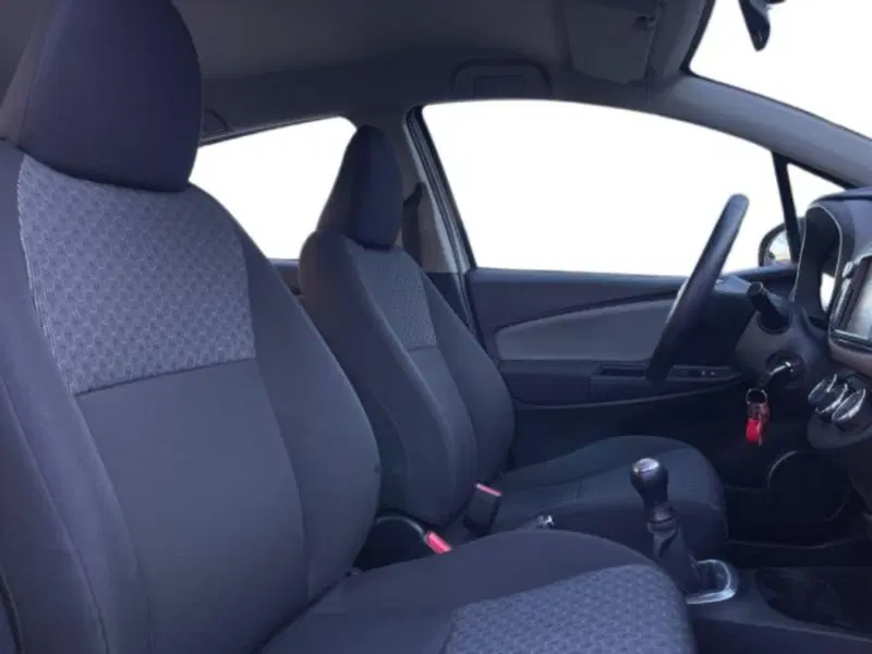 Toyota Yaris usata a Ancona (16)
