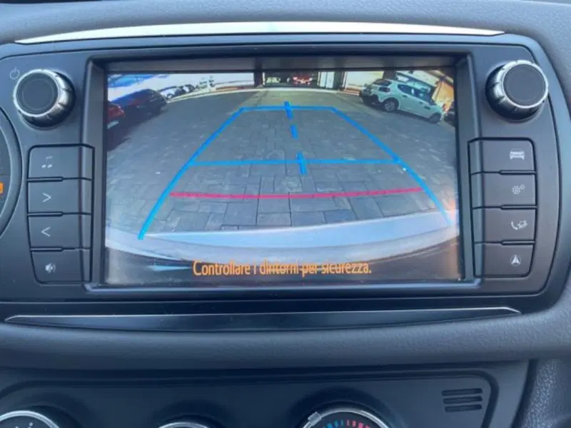 Toyota Yaris usata a Ancona (18)