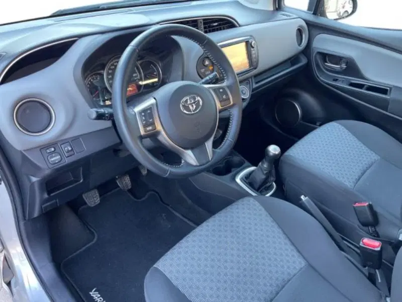 Toyota Yaris usata a Ancona (9)