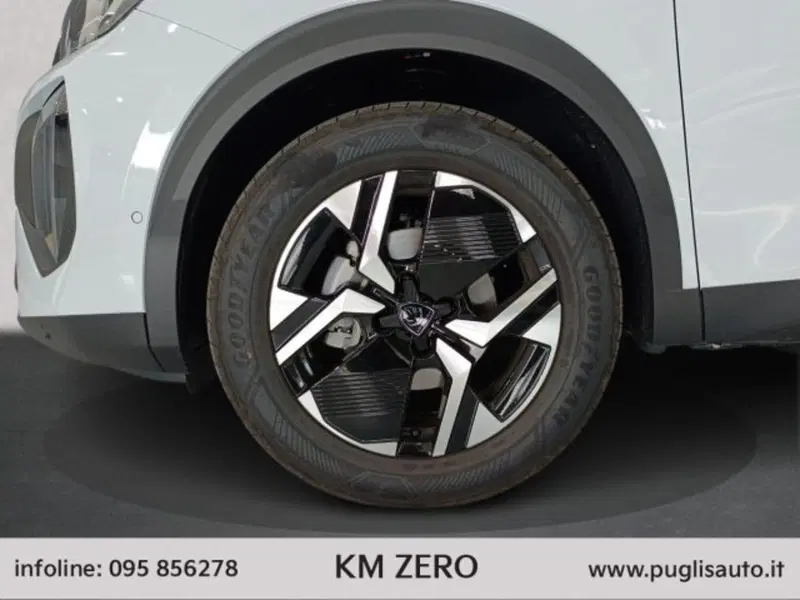 Peugeot 2008 nuova a Catania (14)