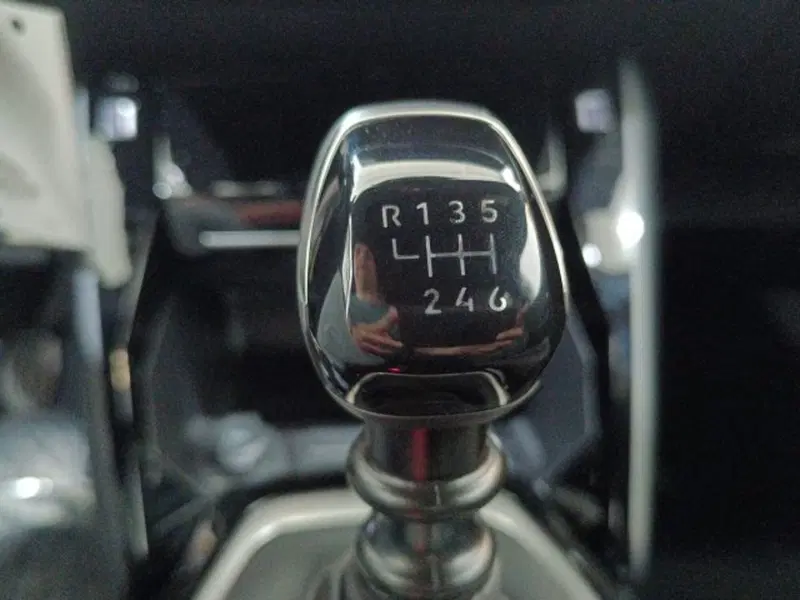 Peugeot 2008 nuova a Catania (20)
