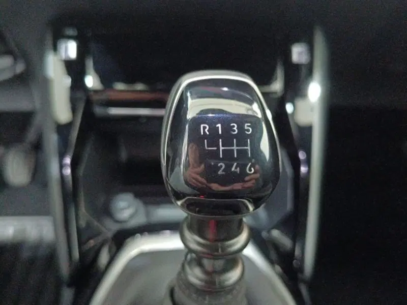 Peugeot 2008 nuova a Catania (20)