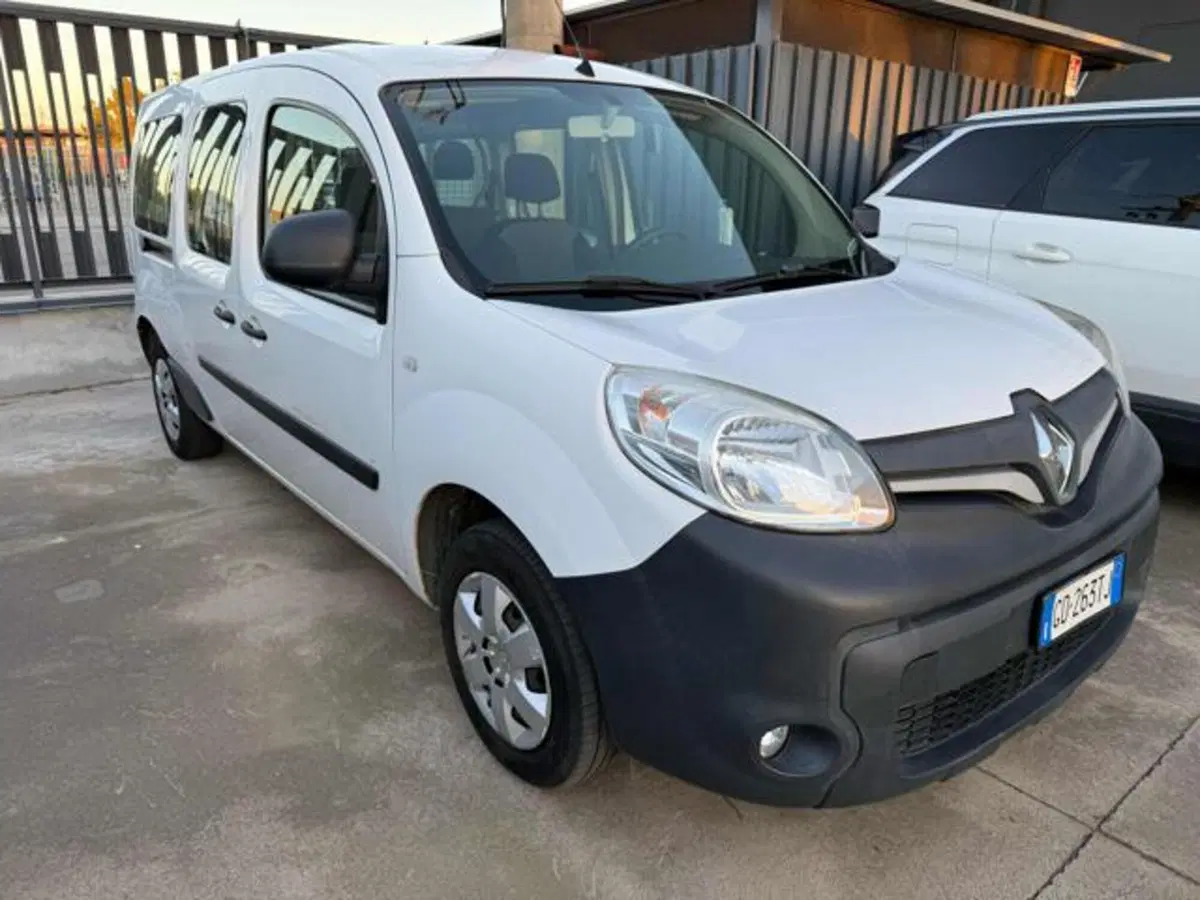 Renault Kangoo usata a Catania (12)