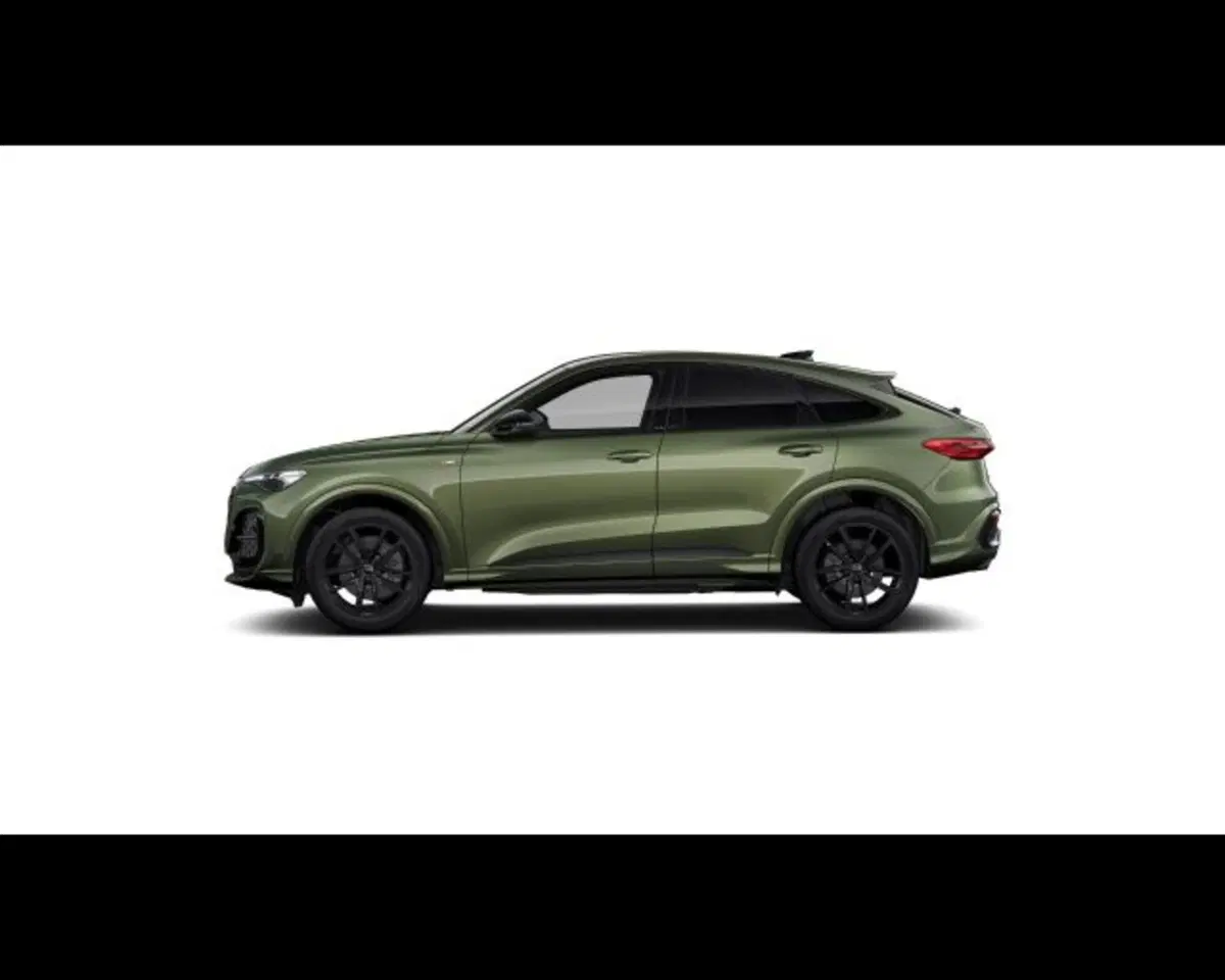 Audi Q5 Sportback nuova a Treviso (3)