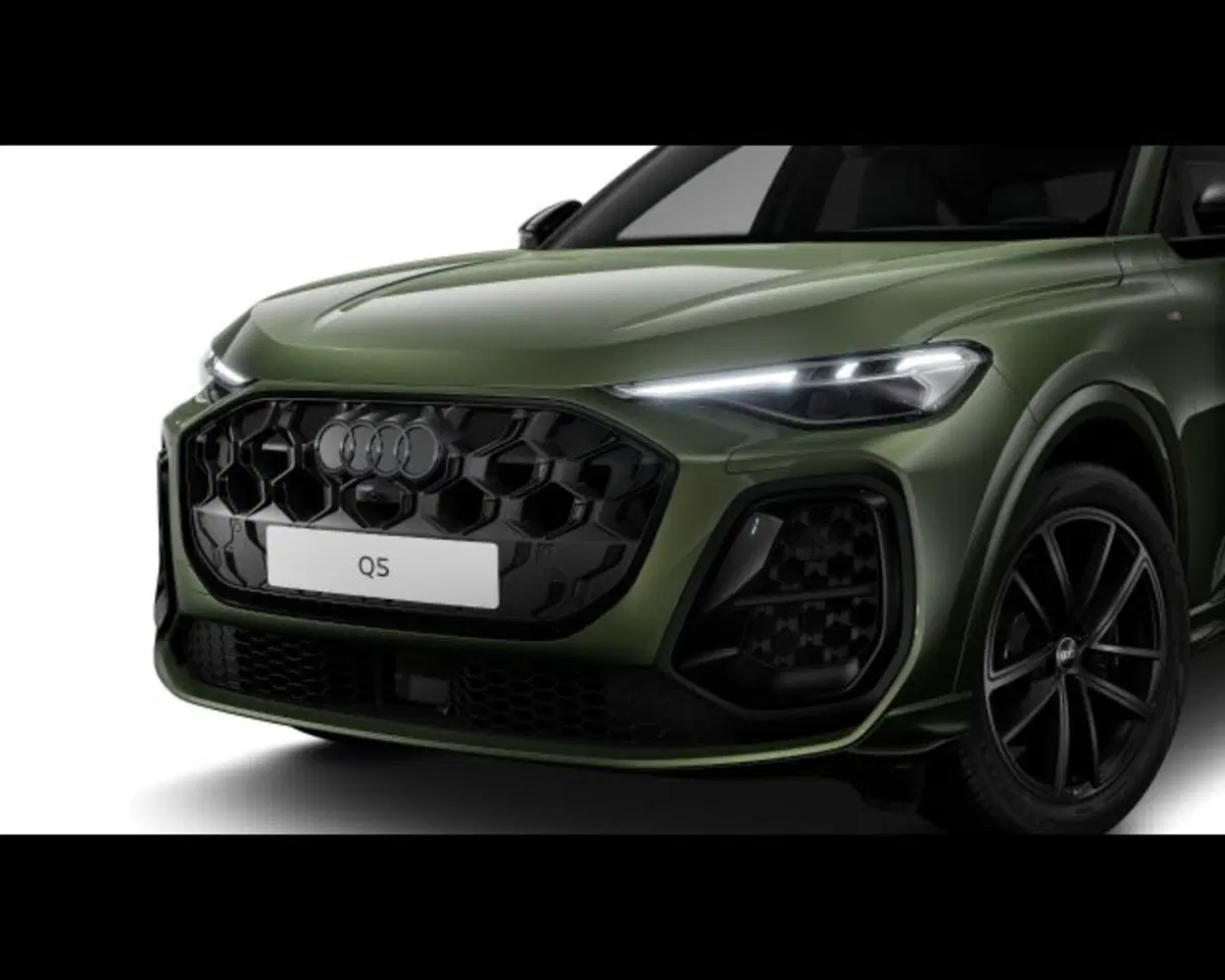 Audi Q5 Sportback nuova a Treviso (6)