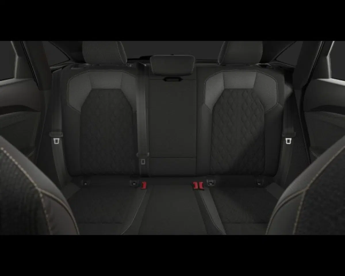 Audi Q5 Sportback nuova a Treviso (9)