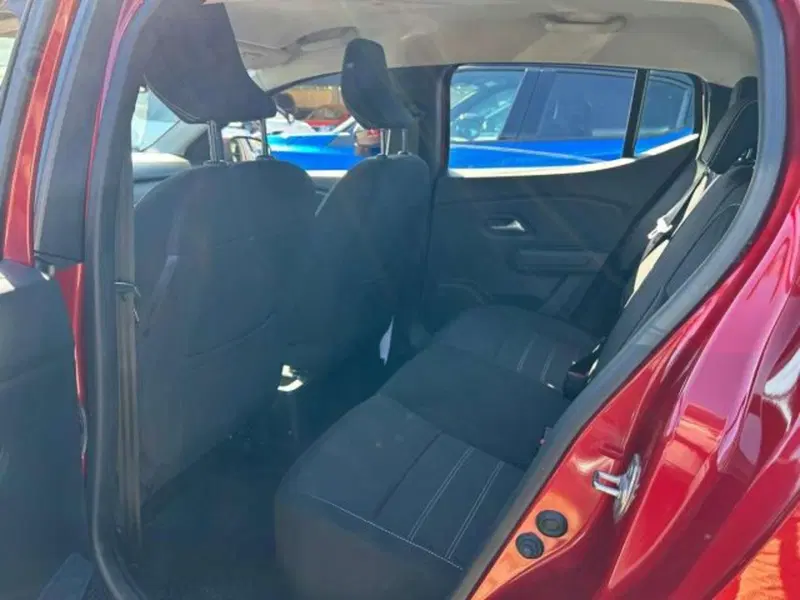 Dacia Sandero usata a Firenze (9)