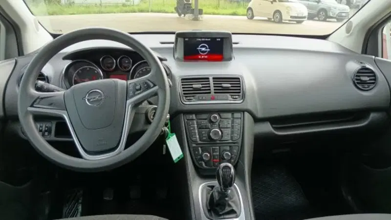 Opel Meriva usata a Macerata (9)