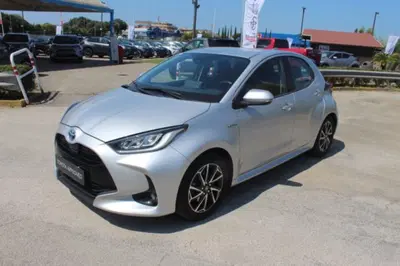 Toyota Yaris 1.5 Hybrid 5 porte Trend del 2023 usata a Roma