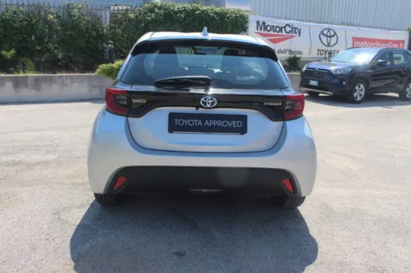 Toyota Yaris usata a Roma (5)