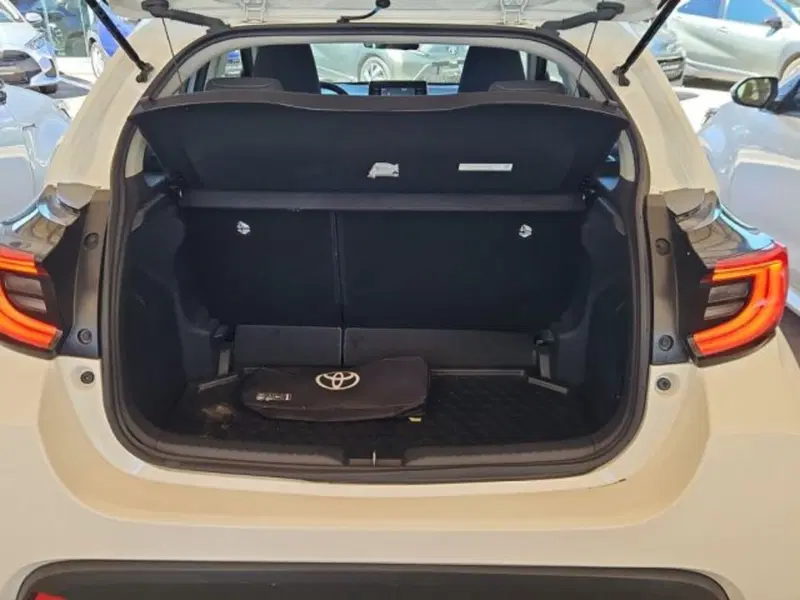 Toyota Yaris usata a Roma (6)