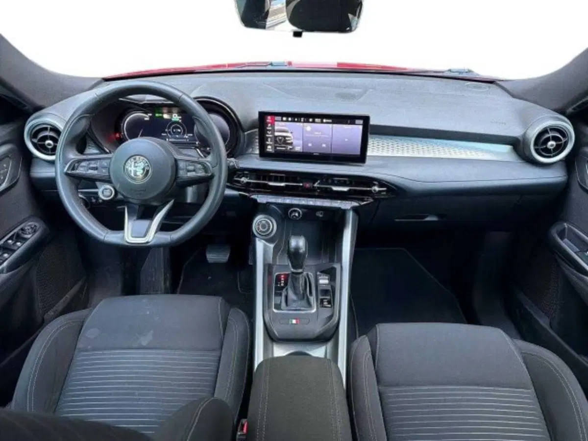 Alfa Romeo Tonale usata a Bologna (9)