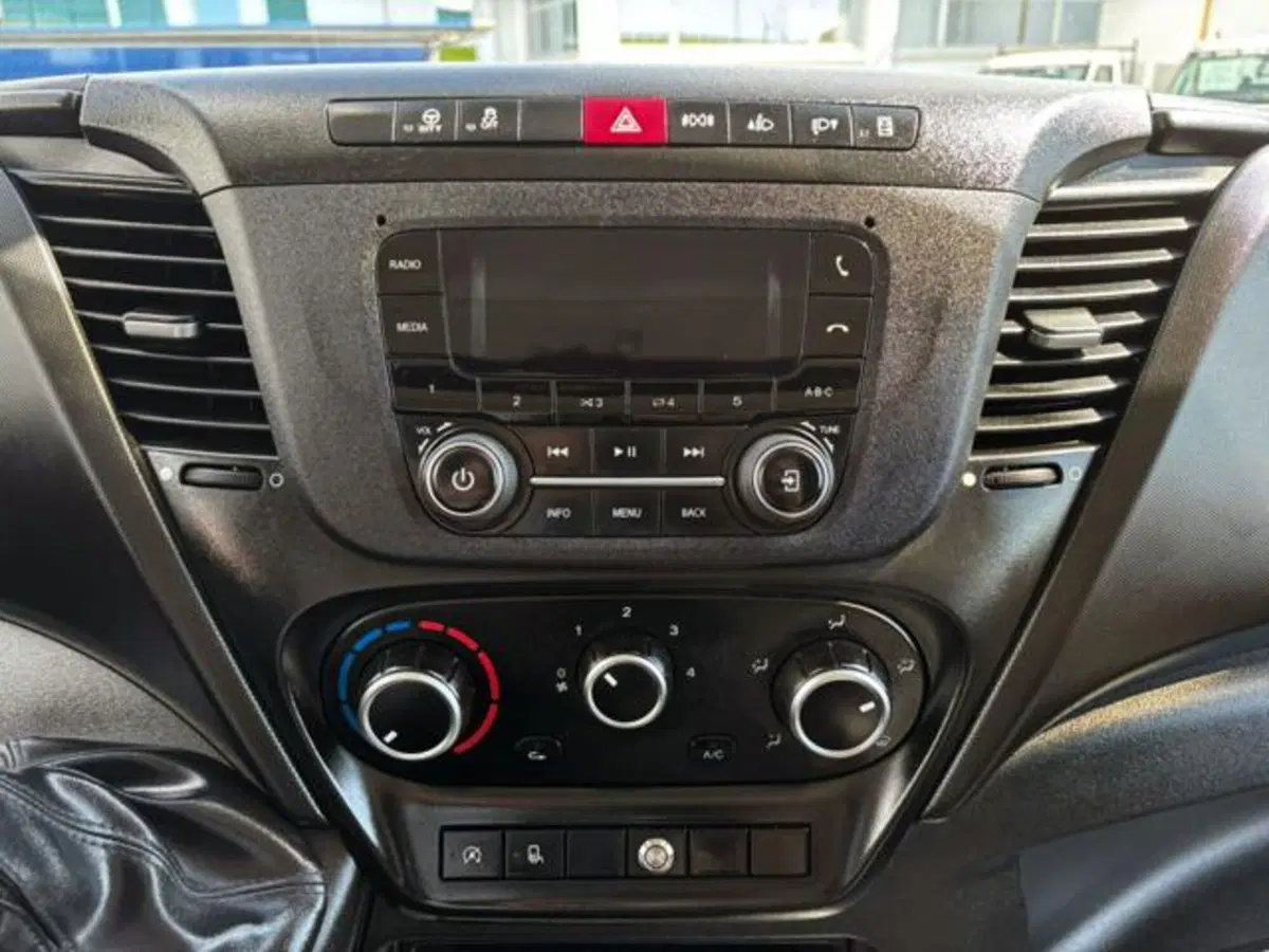 Iveco Daily Telaio usata a Brescia (13)