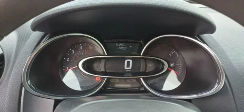 Renault Clio usata a Padova (14)