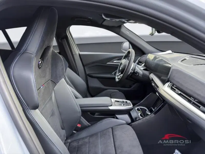 BMW X2 nuova a Perugia (9)