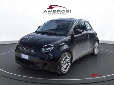 Fiat 500 Cabrio 42 kWh del 2023 usata a Corciano