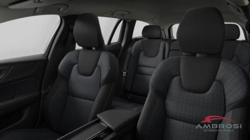 Volvo V60 nuova a Perugia (9)
