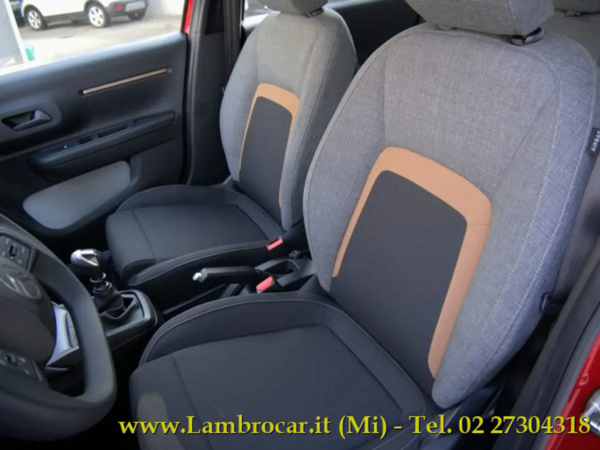 Citroen C3 Aircross nuova a Milano (8)