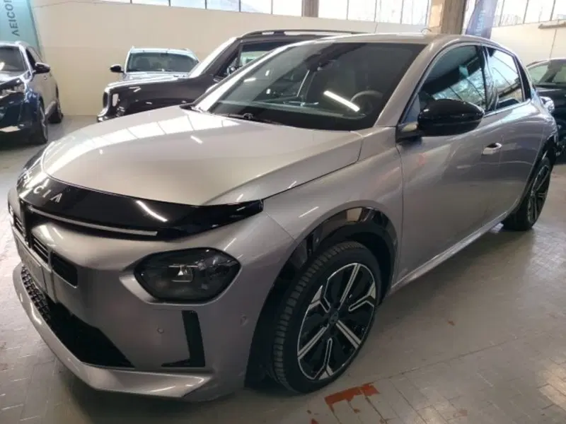 Lancia Ypsilon usata a Forlì-Cesena (5)