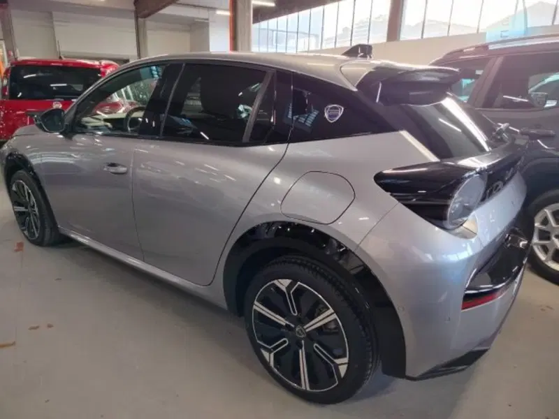 Lancia Ypsilon usata a Forlì-Cesena (7)