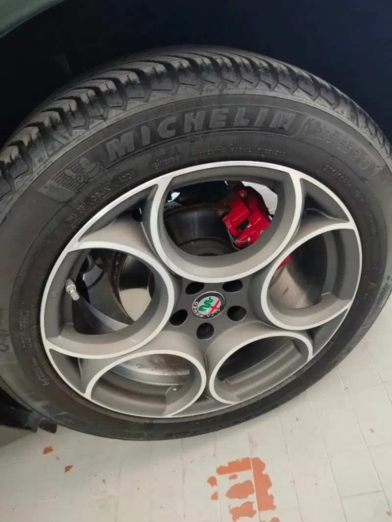 Alfa Romeo Stelvio usata a Forlì-Cesena (10)