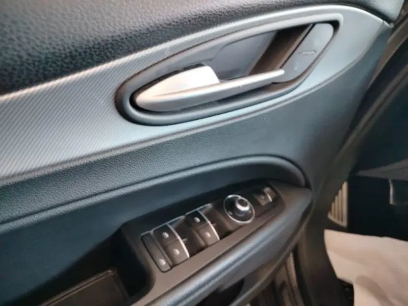Alfa Romeo Stelvio usata a Forlì-Cesena (19)