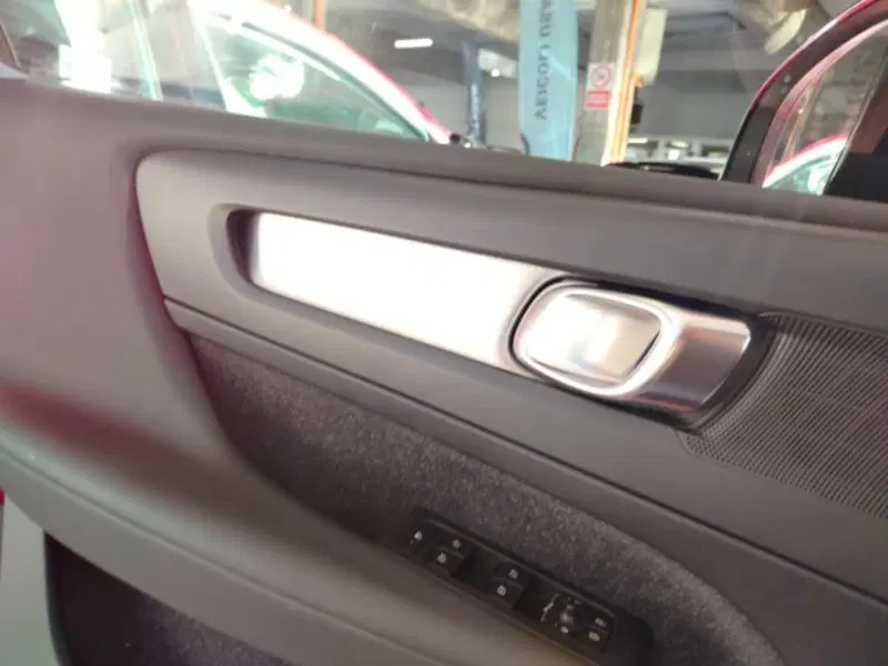 Volvo XC40 usata a Forlì-Cesena (19)