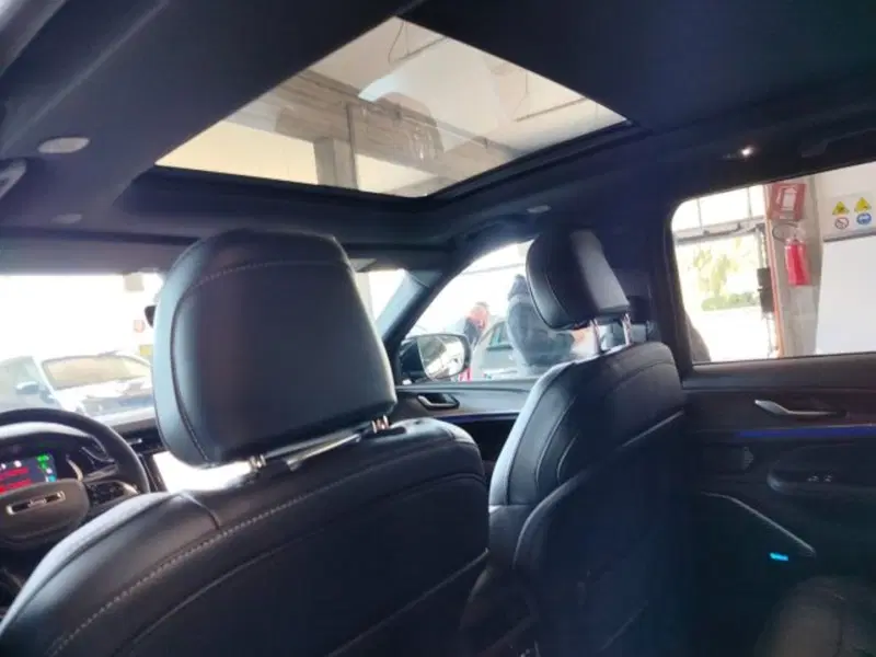 Jeep Grand Cherokee nuova a Forlì-Cesena (18)