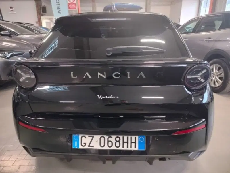 Lancia Ypsilon usata a Forlì-Cesena (6)