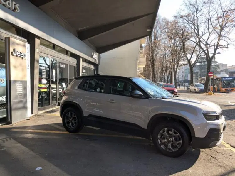 Jeep Avenger usata a Parma (5)