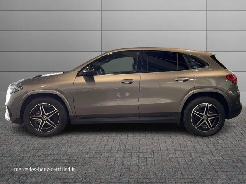 Mercedes-Benz EQA usata a Ancona (2)