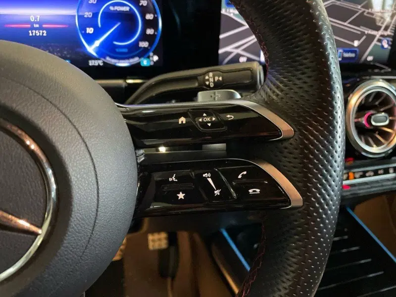 Mercedes-Benz EQA usata a Ancona (20)