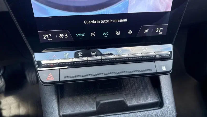 Renault Megane E-Tech Electric usata a Treviso (12)