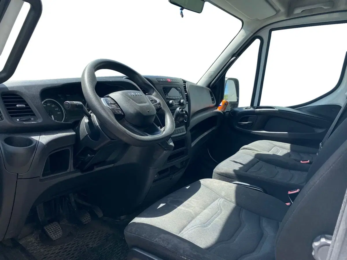 Iveco Daily Furgone usata a Salerno (5)