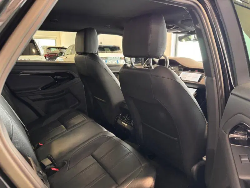 Land Rover Range Rover Evoque usata a Venezia (8)